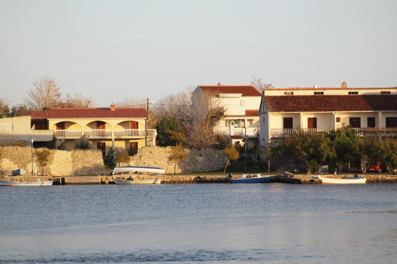 Apartments And Rooms With Parking Space Nin, Zadar - 5805 Exteriör bild