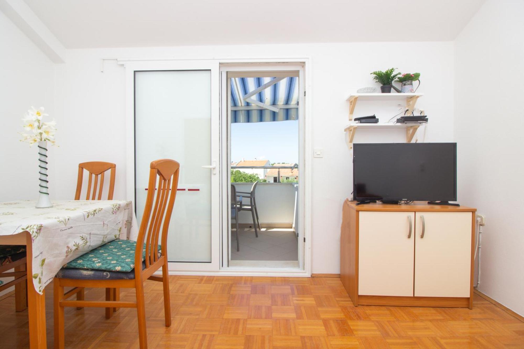 Apartments And Rooms With Parking Space Nin, Zadar - 5805 Rum bild